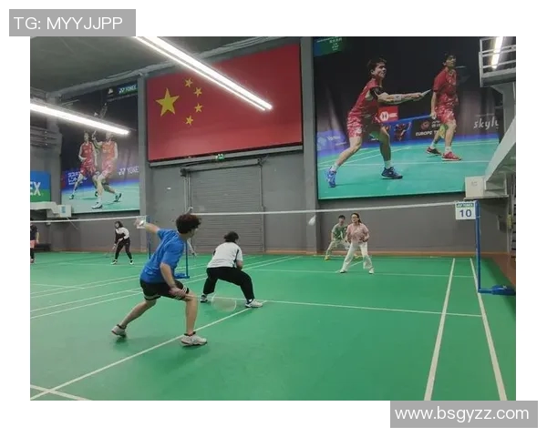 成都羽毛球队区域防守创新之路探秘与战术解析 成都羽毛球队区域防守创新之路探秘与战术解析