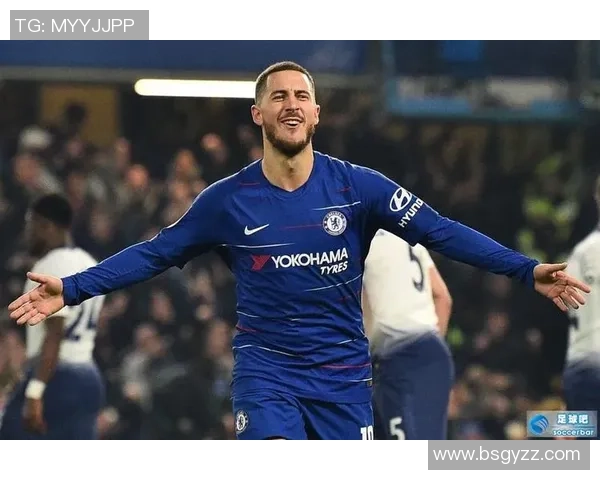 阿扎尔与足球明星的传奇故事探秘及其在球场上的辉煌瞬间 阿扎尔与足球明星的传奇故事探秘及其在球场上的辉煌瞬间